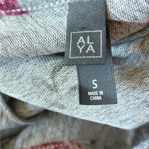 NWOT! Pretty Francesca's ALYA Gray & Pink Floral Long Sleeve A line dress Size S - Picture 12 of 12